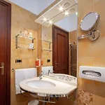 Hotel Elisa & 3*