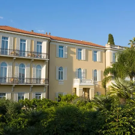 Elisa & Hotel 3*