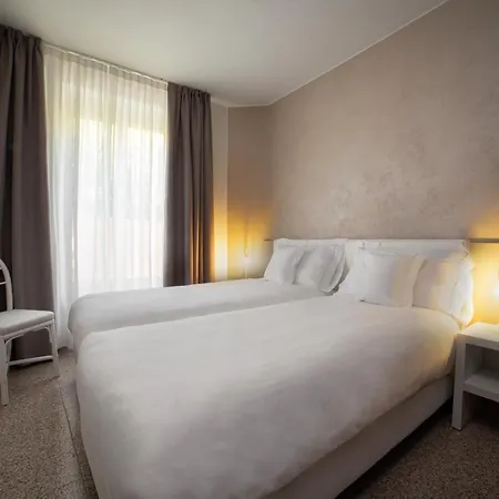 Elisa & 3* Bordighera