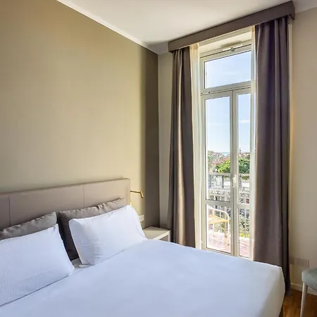 Elisa & Hotel 3*