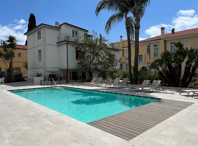 Elisa & 3* Bordighera