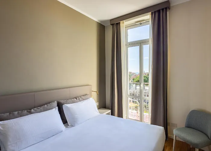 Elisa & Hotel 3*